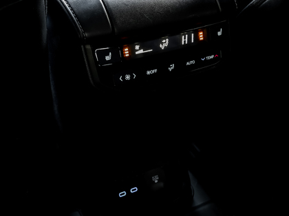 used 2022 Toyota Highlander car, priced at $52,995