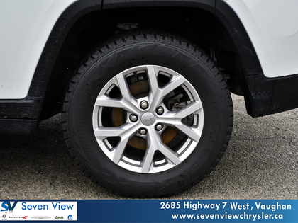 used 2022 Jeep Grand Cherokee car, priced at $39,910