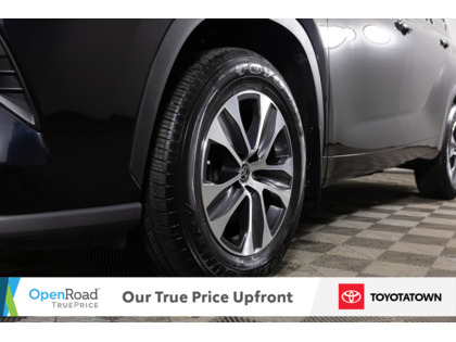 used 2023 Toyota Highlander car, priced at $52,998