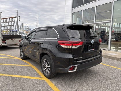 used 2019 Toyota Highlander car, priced at $35,995