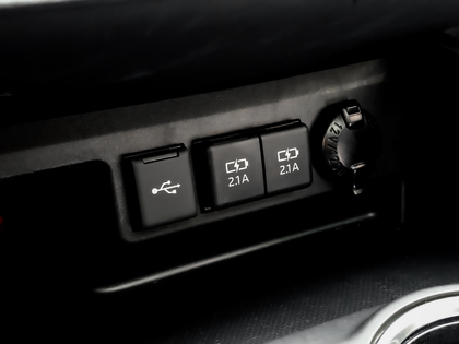 used 2021 Toyota Highlander car, priced at $41,995