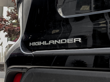 used 2021 Toyota Highlander car, priced at $41,995