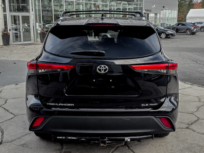 used 2021 Toyota Highlander car, priced at $41,995