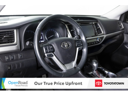 used 2019 Toyota Highlander car, priced at $40,998