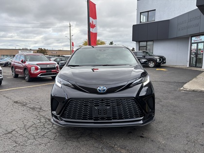 used 2025 Toyota Sienna car, priced at $62,950