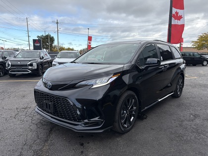 used 2025 Toyota Sienna car, priced at $62,950