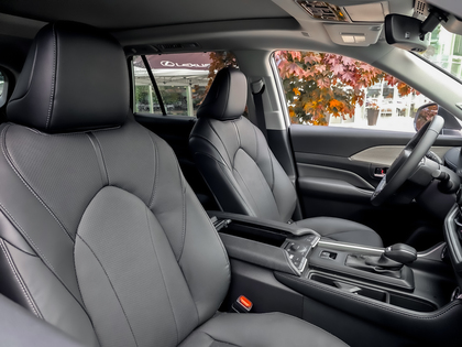 used 2025 Toyota Grand Highlander car, priced at $66,795