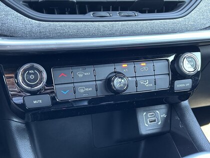 used 2025 Jeep Compass car, priced at $34,994