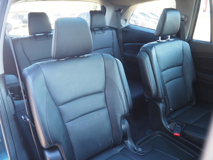 used 2021 Honda Pilot car, priced at $35,900
