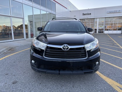 used 2016 Toyota Highlander car, priced at $23,995
