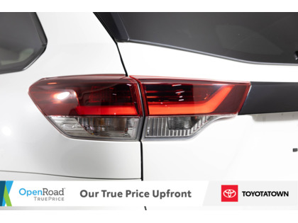 used 2019 Toyota Highlander car, priced at $40,798