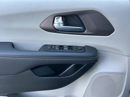 used 2024 Chrysler Grand Caravan car, priced at $35,995