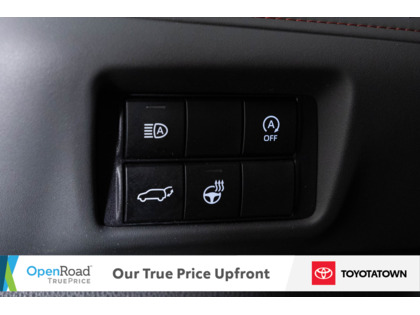 used 2024 Toyota Highlander car, priced at $49,998