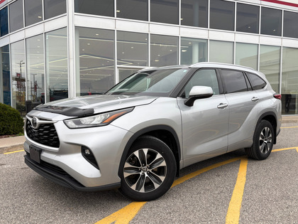 used 2020 Toyota Highlander car, priced at $32,995