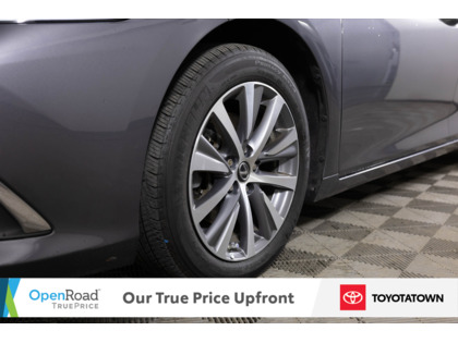 used 2021 Lexus ES 300h car, priced at $29,798