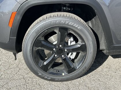 used 2025 Jeep Grand Cherokee car, priced at $56,863