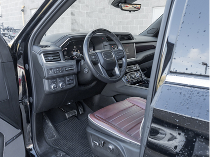 used 2023 GMC Yukon car, priced at $94,993