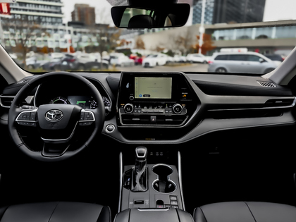 used 2024 Toyota Highlander car, priced at $54,495
