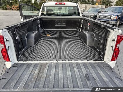 used 2024 Chevrolet Silverado 1500 car, priced at $33,999