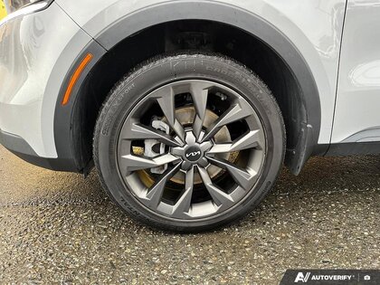 used 2022 Kia Sorento car, priced at $31,305