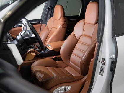 used 2018 Porsche Cayenne car, priced at $36,900