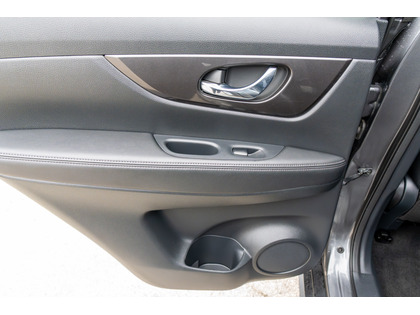 used 2020 Nissan Rogue car, priced at $25,588