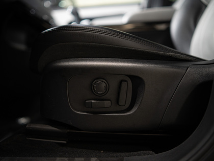 used 2020 Land Rover Range Rover Evoque car, priced at $37,900