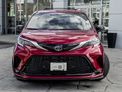 used 2023 Toyota Sienna car, priced at $59,995