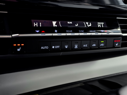 used 2023 Toyota Sienna car, priced at $59,995