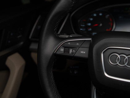 used 2022 Audi Q5 car, priced at $31,900