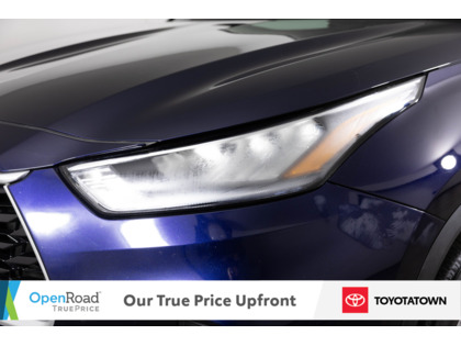 used 2022 Toyota Highlander car, priced at $47,998