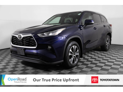 used 2022 Toyota Highlander car, priced at $47,998