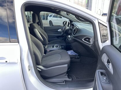 used 2024 Chrysler Pacifica car, priced at $42,995