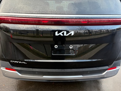 used 2025 Kia Carnival car, priced at $46,222