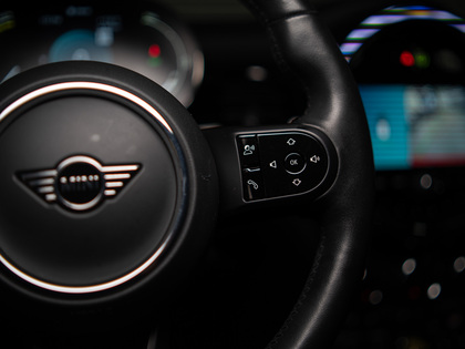 used 2022 MINI 3 Door car, priced at $25,900