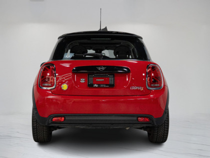 used 2022 MINI 3 Door car, priced at $25,900