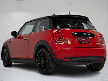 used 2022 MINI 3 Door car, priced at $25,900