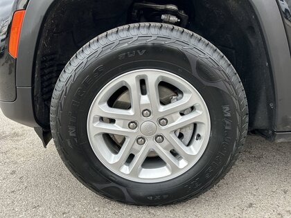 used 2023 Jeep Grand Cherokee car, priced at $30,898