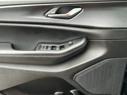 used 2023 Jeep Grand Cherokee car, priced at $30,998