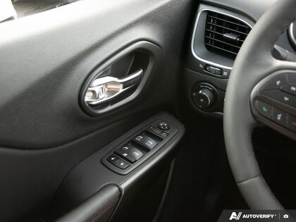 used 2022 Jeep Cherokee car, priced at $28,999