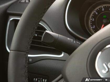 used 2022 Jeep Cherokee car, priced at $28,999