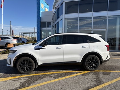 used 2022 Kia Sorento car, priced at $29,995