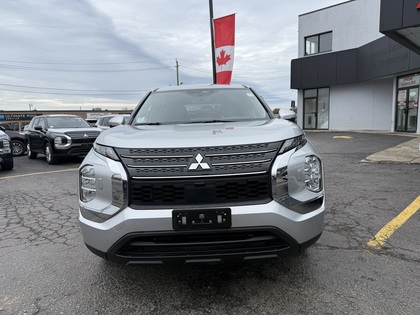 used 2024 Mitsubishi Outlander car, priced at $29,950