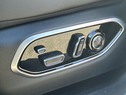 used 2025 Jeep Wagoneer S car, priced at $68,888