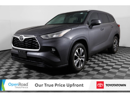 used 2023 Toyota Highlander car, priced at $44,998