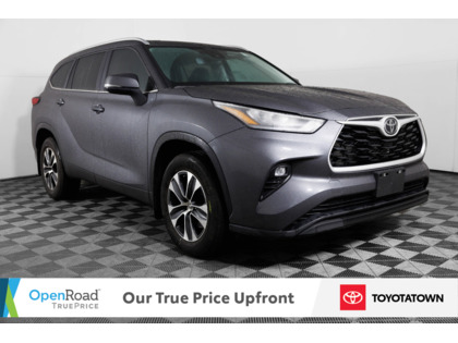 used 2023 Toyota Highlander car, priced at $44,998