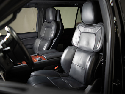 used 2023 Lincoln Navigator car, priced at $82,900