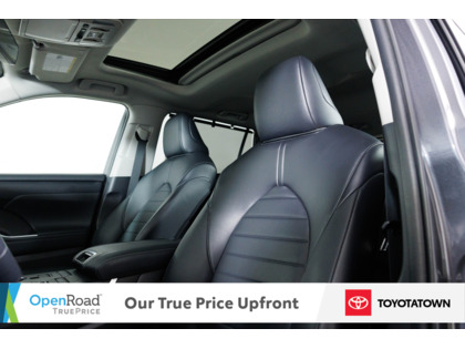 used 2022 Toyota Highlander car, priced at $44,998