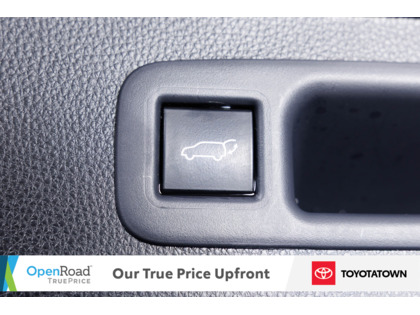 used 2022 Toyota Highlander car, priced at $44,998