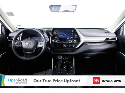used 2022 Toyota Highlander car, priced at $44,998